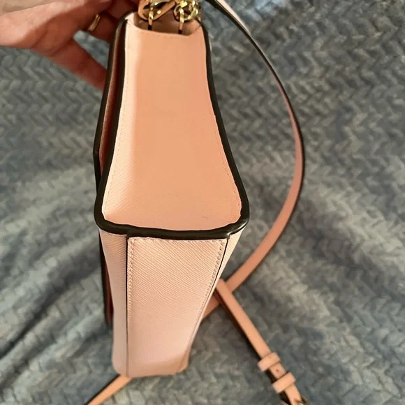 Kate Spade Pink Crossbody Bag with Gold Chain - Picture 5 of 9
